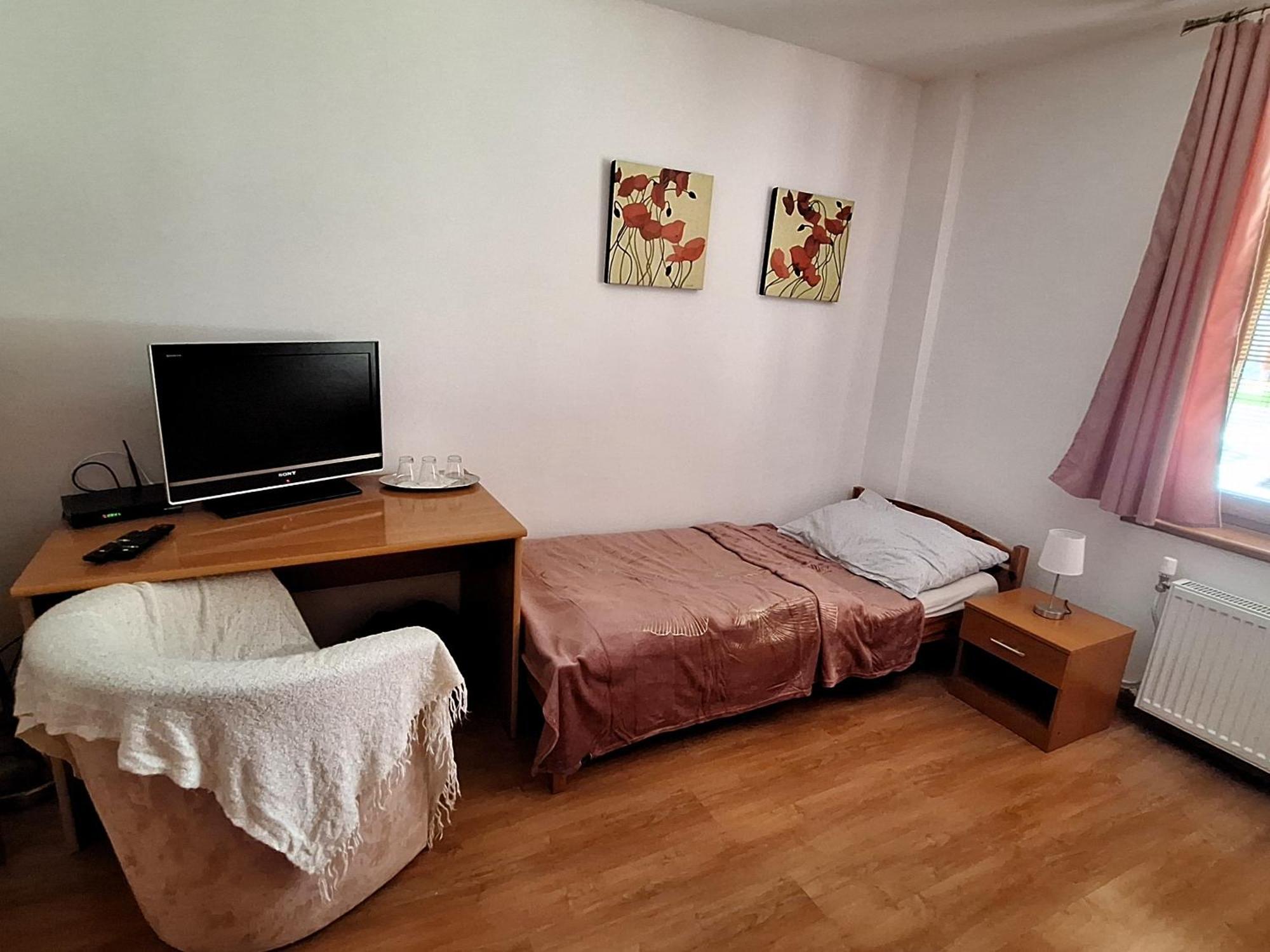 Penzion Villa Agnes Smolenice Ngoại thất bức ảnh